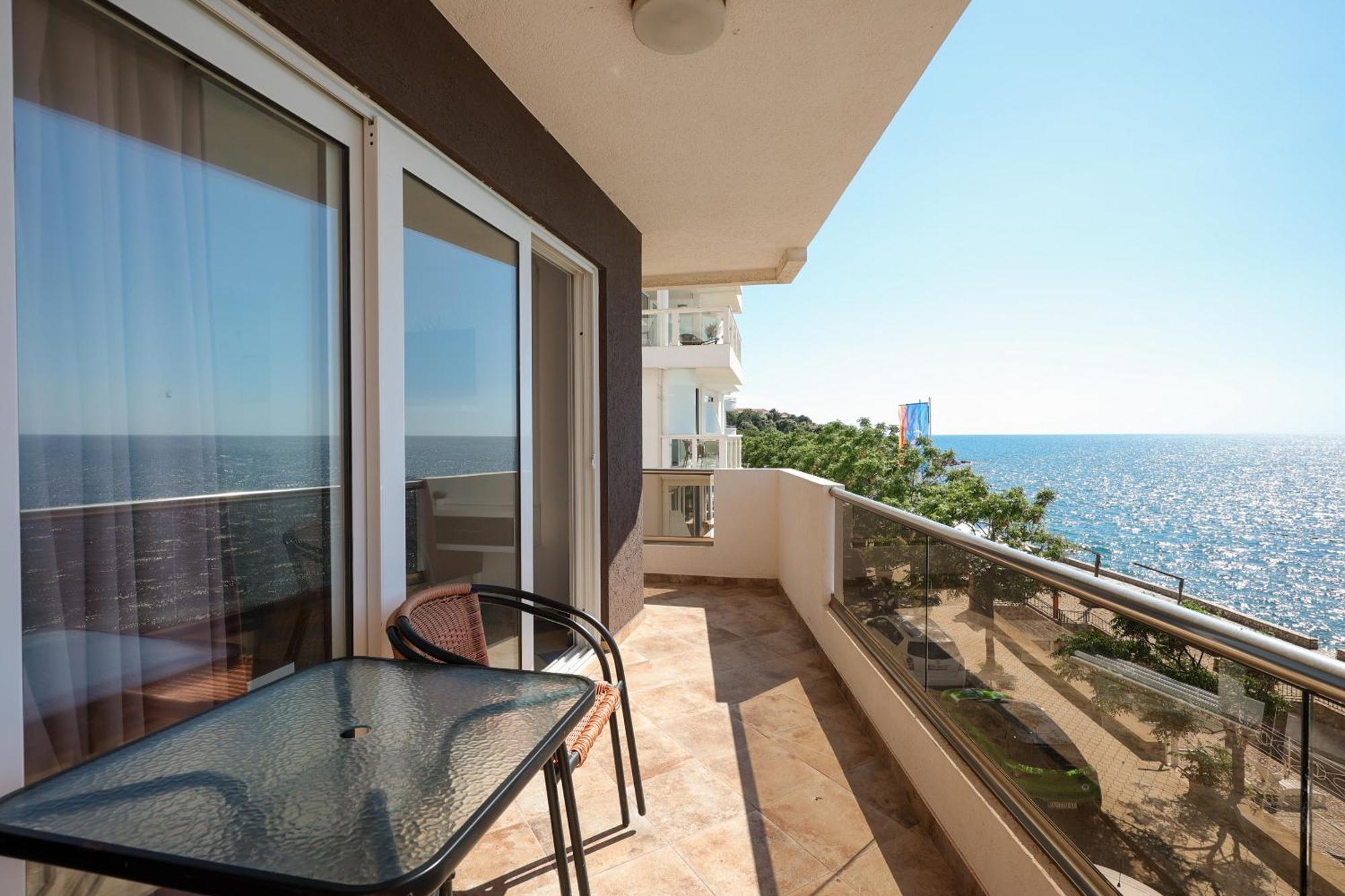 Athos Apartments Dobre Vode Dobra Voda Rum bild